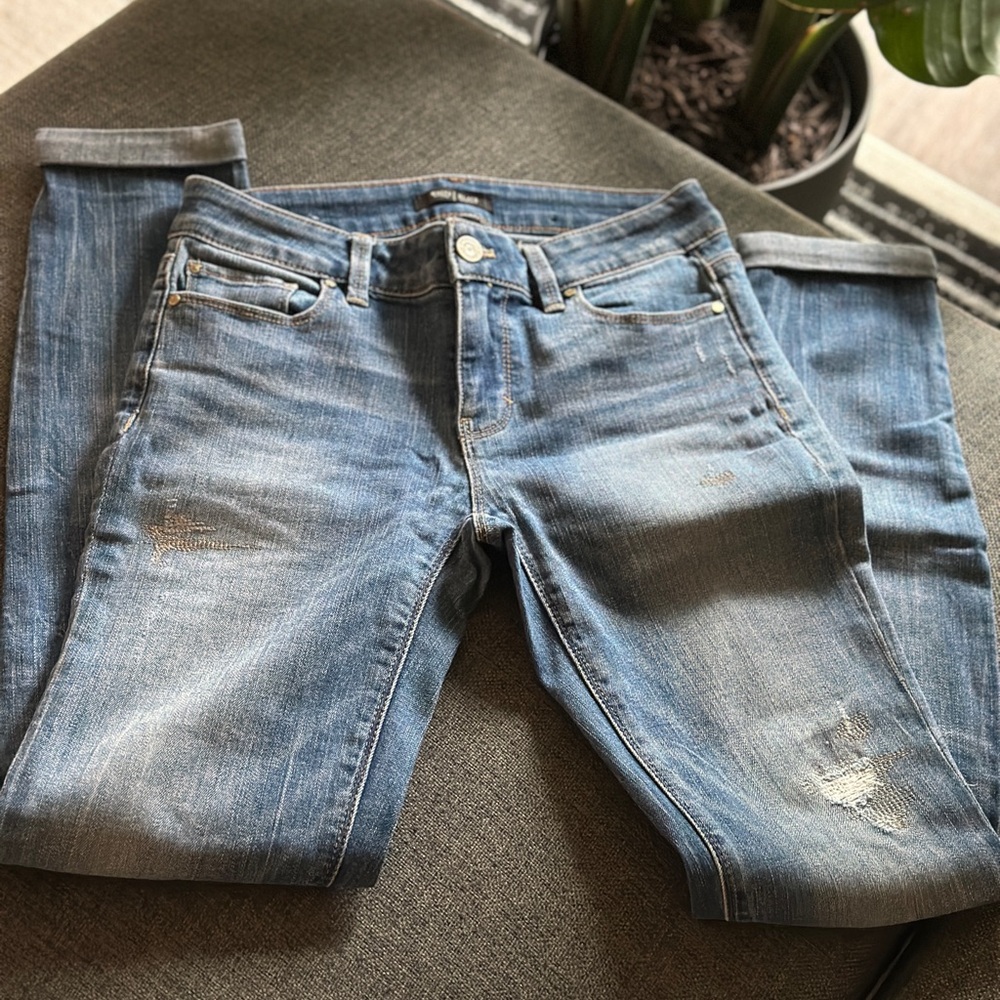 White House Black Market Men's Distressed Blue Jeans